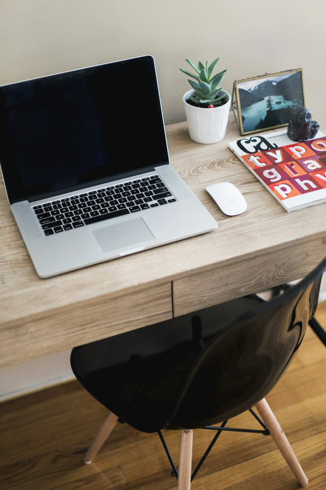 Best Laptop Accessories for Working From Home: A Practical Buying Guide Best Laptop Accessories for Working From Home: A Practical Buying Guide