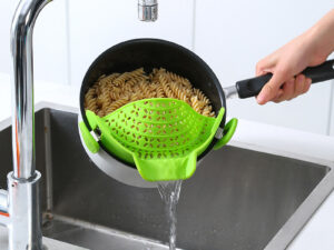Kitchen Gadgets Silicone Pot Side Drain Stopper