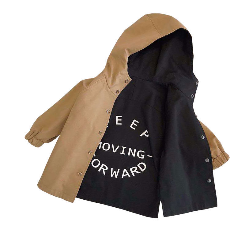 14324382010523 Boys wear coats on both sides in spring