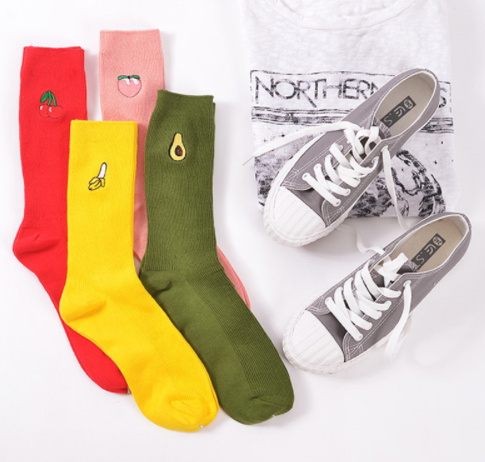 1673418856800 CHAUSSETTES FRUITS x4