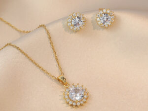 Necklace Female Online Influencer Flower Zircon Geometric