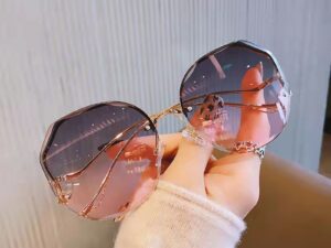 Fashionable UV Protection Sunglasses For Women