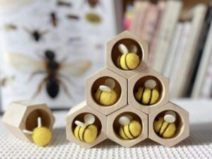 Wooden Beehive Game Materials Teaching Toys