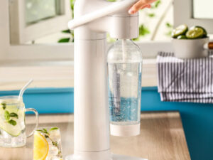 f3ffeaf7-d010-4463-97cd-bd1865fabfc4 Home Soda Dispenser Sparkling Machine